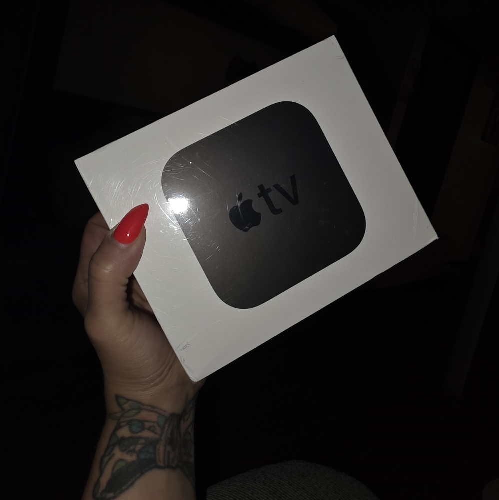 🍎 Apple TV 4K (32GB, Model A1842 MQD22LL/A) – 4K HDR Media Streamer – Brand New